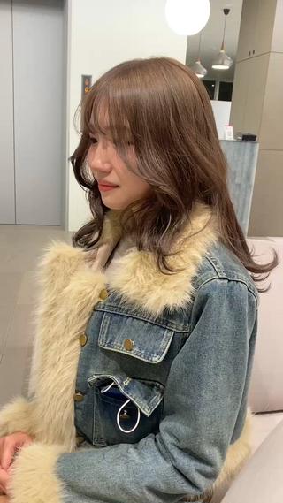 柔らかbeige color 
暗染め&黒染め履歴からでも髪の毛の状態みてハイトーンカラーに！

メニューなどは、当日変更もできる場合がございます！
是非一度カラーさせてください！ 