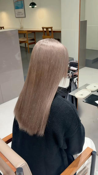 ロング カラー ハイトーン大得意 ×レイヤー🌜aiのヘアスタイル