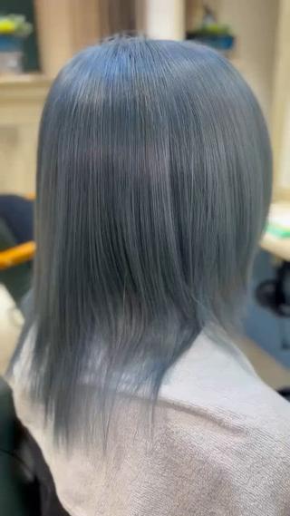 セミロング カラー たけかわ みずきのヘアスタイル