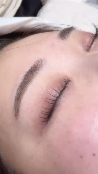 ミニモ限定【まつげエクステ×まつげパーマ】素顔なのに盛れるV1Let,sリフテッドラッシュ 80本 オフなし

エクステをつけてからパーマをかける施術です◎
3ヶ月以内にまつげパーマをされている場合は施術不可となります。
モデルのため、お直しやクレーム等ご遠慮ください。 