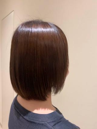 〈 menu 〉
全体縮毛矯正+カット6,050  ¥25,850
 