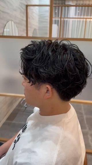 #パーマ#メンズパーマ#スパイラルパーマ#メンズカット#カット#センターパート 