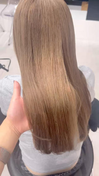 ロング カラー 大村 咲羅のヘアスタイル