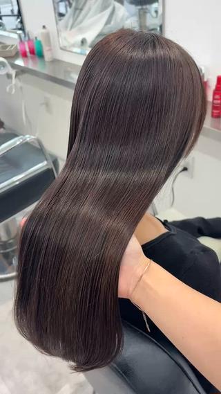 cocoa brown


髪質改善トリートメントワンカラー

トリートメントも一緒にすると色持ちUPツヤツヤサラサラに 
