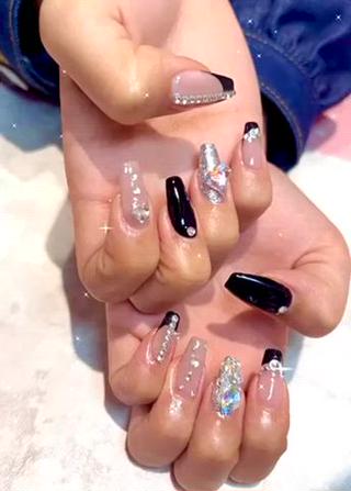 ネイル x.1.0.nail ♡Cのネイルデザイン