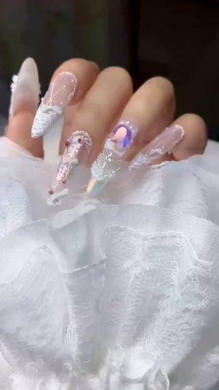 プリンセスネイルデザイン
長さ出し+10本デザイン 