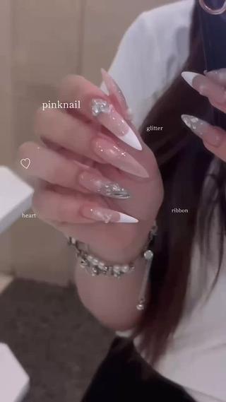 my nail 𓂃𓈒𓏸
ワンホンガーリー好きな方ご予約待ってます