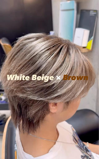 バレイヤージュ･シャドウルーツカラー
2ブリーチで作る、White beige‎ × brown‪
 