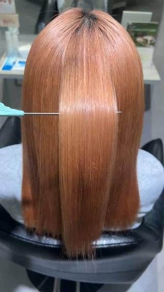 資生堂の髪質改善トリートメントです
蒸気を当てながらトリートメントを浸透させて、仕上げにアイロンの熱でトリートメントを定着させるのでツヤツヤなります 