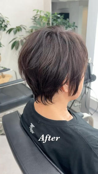 【360°どこから見ても綺麗な“大人ショート”】

絶壁・うねり・ぺたんこ髪…
そんなお悩みをカバーしながら、
自然で上品なシルエットに仕上げます︎

︎ 朝ラク  
︎ 乾かすだけでまとまる  
︎ ライフスタイルに合わせたご提案◎

特に30代​〜​50代のミセス世代のお客様に多くご来店いただいています。

「美容室帰りは良かったけど、自宅で再現できない…」  
そんな声にお応えできるよう、技術はもちろん、
ご自宅でのスタイリング方法までしっかりお伝えしていますのでご安心ください 
