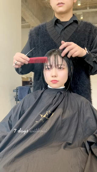 ショート カラー ウルフレイヤー&ボブ ✨やわ感ベージュ中野のヘアスタイル