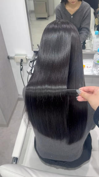 ロング パーマ 🕯コバ/レイヤー/ 透明感/縮毛🕯のヘアスタイル