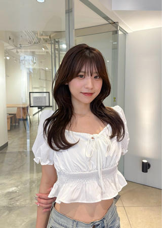 ミディアム カラー 🫧暗髪レイヤー🫧 中山唯斗のヘアスタイル