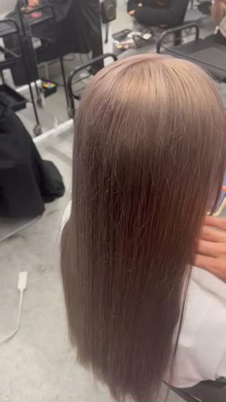 ロング カラー 透けるやわらか艶髪♡ ナチュラルストレートのヘアスタイル