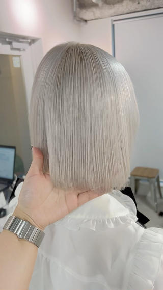 ショート カラー sio.nail&eyebrow salon shimokitazawa2号店所属・nailist mana𖤐´-のネイルデザイン