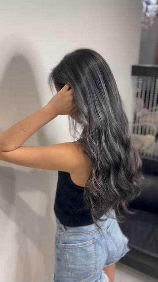 ロング カラー YUDU🍊 germe/ジェルムのヘアスタイル