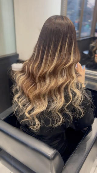 ロング YUDU🍊 germe/ジェルムのヘアスタイル