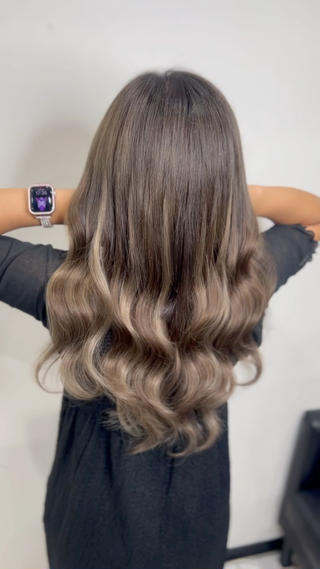 ロング YUDU🍊 germe/ジェルムのヘアスタイル