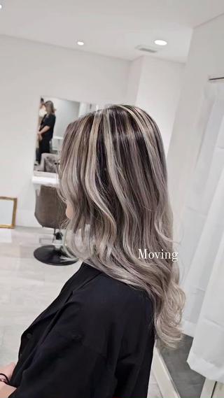 ロング カラー E Komo hair所属・Wow❕E Komo hair 永井一輝のヘアスタイル