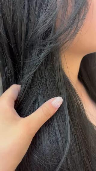ロング カラー 伊藤 ゆいなのヘアスタイル