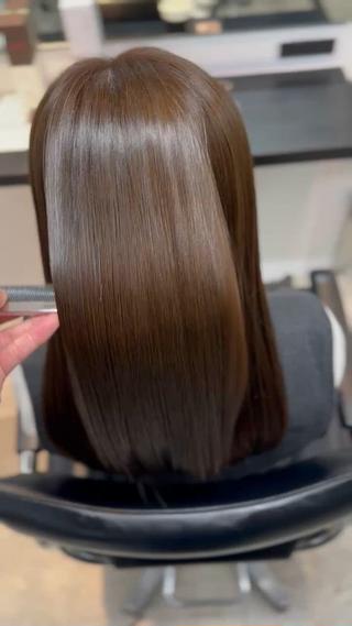 セミロング ツヤ髪 ／髪質改善 松岡将太郎のヘアスタイル