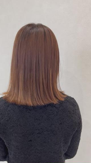 ミディアム ショート/白髪ぼかし 君和田若菜のヘアスタイル