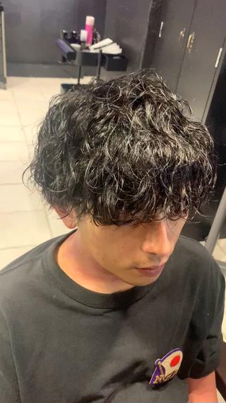 ミディアム メンズ メンズパーマ/難波/ 心斎橋　室園亮佑のヘアスタイル