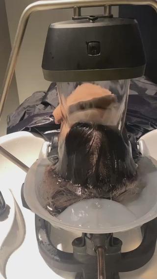 話題の頭浸浴
炭酸がたっぷり含まれたお湯をかけ流し
・血行促進
・髪と頭皮の汚れ除去
・カラーの色持ちUP
気持ち良いだけじゃない至福のリラクゼーションタイム。
ぜひ一度お試しください 