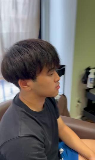 ショート パーマ メンズ 溝口 槙里也のヘアスタイル