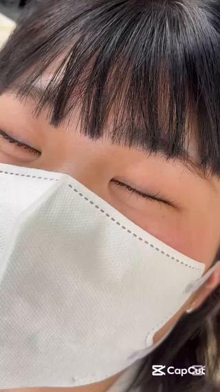 【マツパ】
トリートメント付き
ストレートタイプのまつ毛パーマ️しっかりと根元から立ち上げているのでお目元が大きく見えたり、縦顔面短縮効果などもあります︎︎︎ 