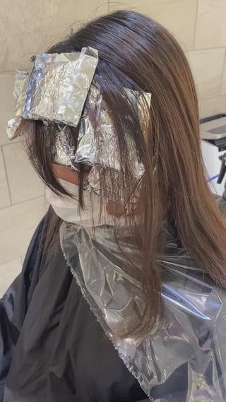 セミロング カラー 細めハイライト🩶 ボブ/レイヤーカットのヘアスタイル