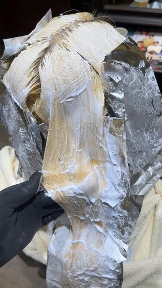 セミロング 🧡ミルクティー/ レイヤー🧡ショウナのヘアスタイル