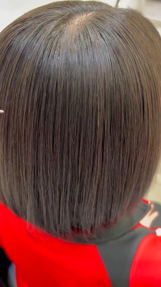 縮毛矯正afterです！

癖で広がる、うねる、ボリュームが気になる…

術前カウンセリングで寄り添った施術ができるよう頑張ります！ 