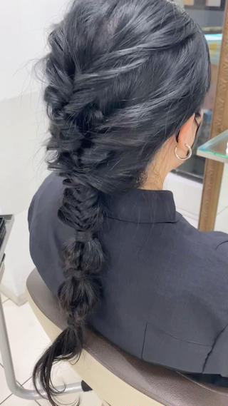 編みおろしアレンジ
Instagram >>>> @hikari_hair_