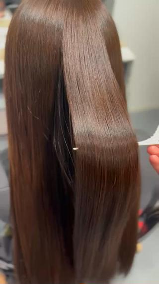 縮毛矯正で癖うねりを改善します!
アイロンなしでも艶髪仕上げできます!