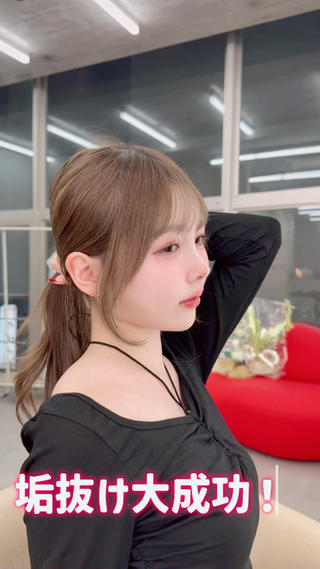 セミロング カラー 垢抜けトレンド レイヤー🩵廣戸楓のヘアスタイル