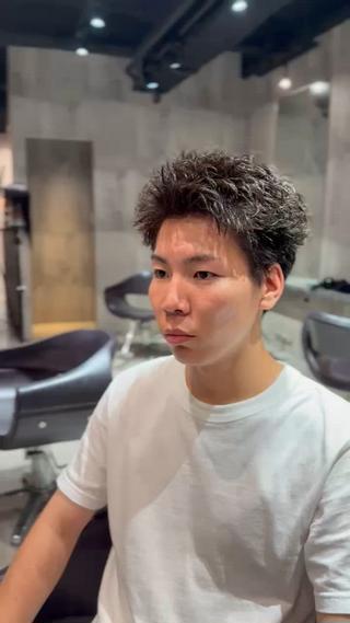 ショート パーマ メンズ 大阪梅田メンズサロン メンズパーマ荒川琢磨のヘアスタイル
