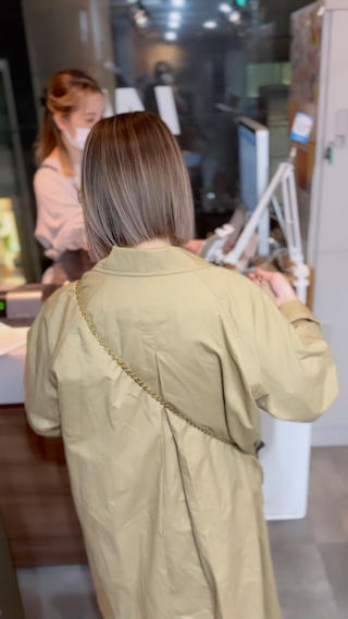 ミディアム カラー 難波ブリーチカラー 伊藤洋輝のヘアスタイル