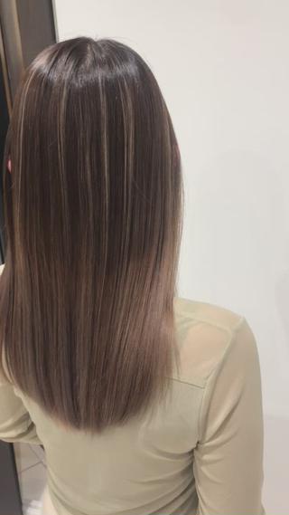 セミロング 下條 真のヘアスタイル