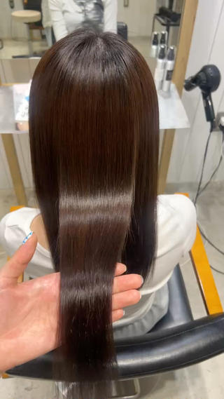 セミロング 髙橋 かなこのヘアスタイル
