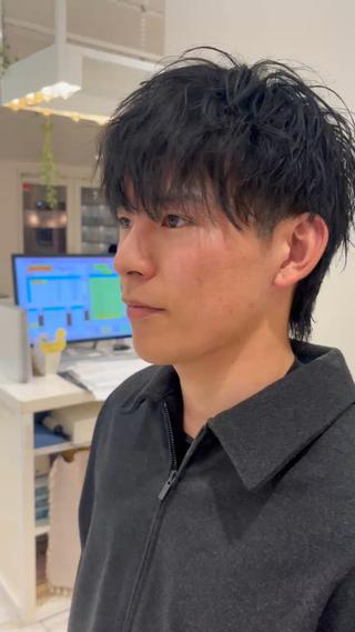 全体的に軽めのマッシュスタイルでセットしやすいようにカットをしました！ 