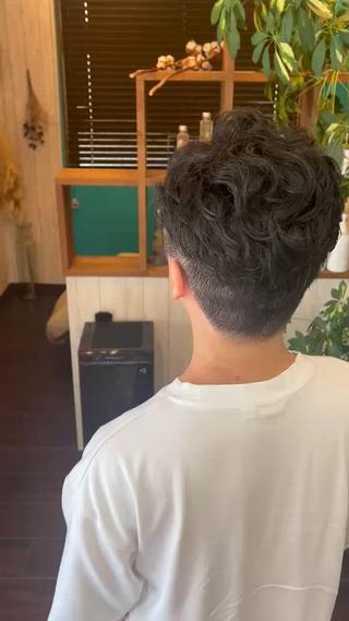 ショート パーマ メンズ 早坂 さくらのヘアスタイル