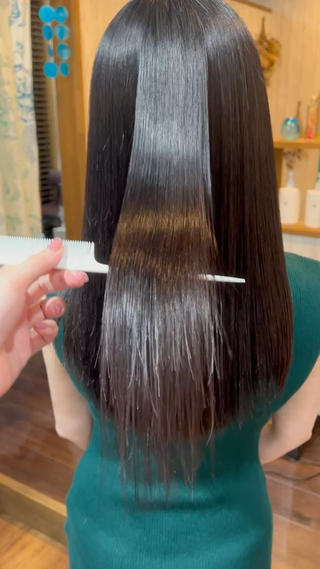 ロング 早坂 さくらのヘアスタイル