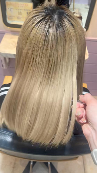 セミロング 髪質改善✨石塚 真梨奈のヘアスタイル