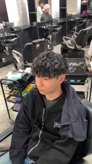 ショート パーマ メンズ メンズ専門店 BORDOのヘアスタイル