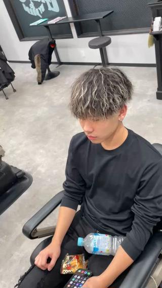 カラー パーマ メンズ メンズ専門店 BORDOのヘアスタイル