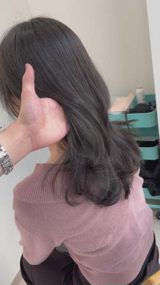 ミディアム カラー ミタニ/髪質改善 /レイヤーカットのヘアスタイル