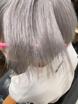 ショート カラー 上野 瑞貴のヘアスタイル