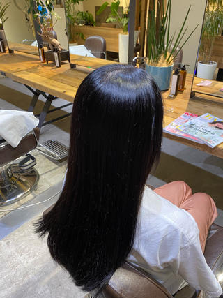 元々綺麗な髪質でしたがお悩みを解決してもっとサラサラツヤツヤな髪の毛になりました 