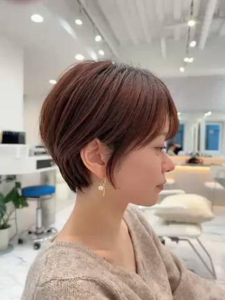 ショート カラー Cloe所属・久世 聡のヘアスタイル
